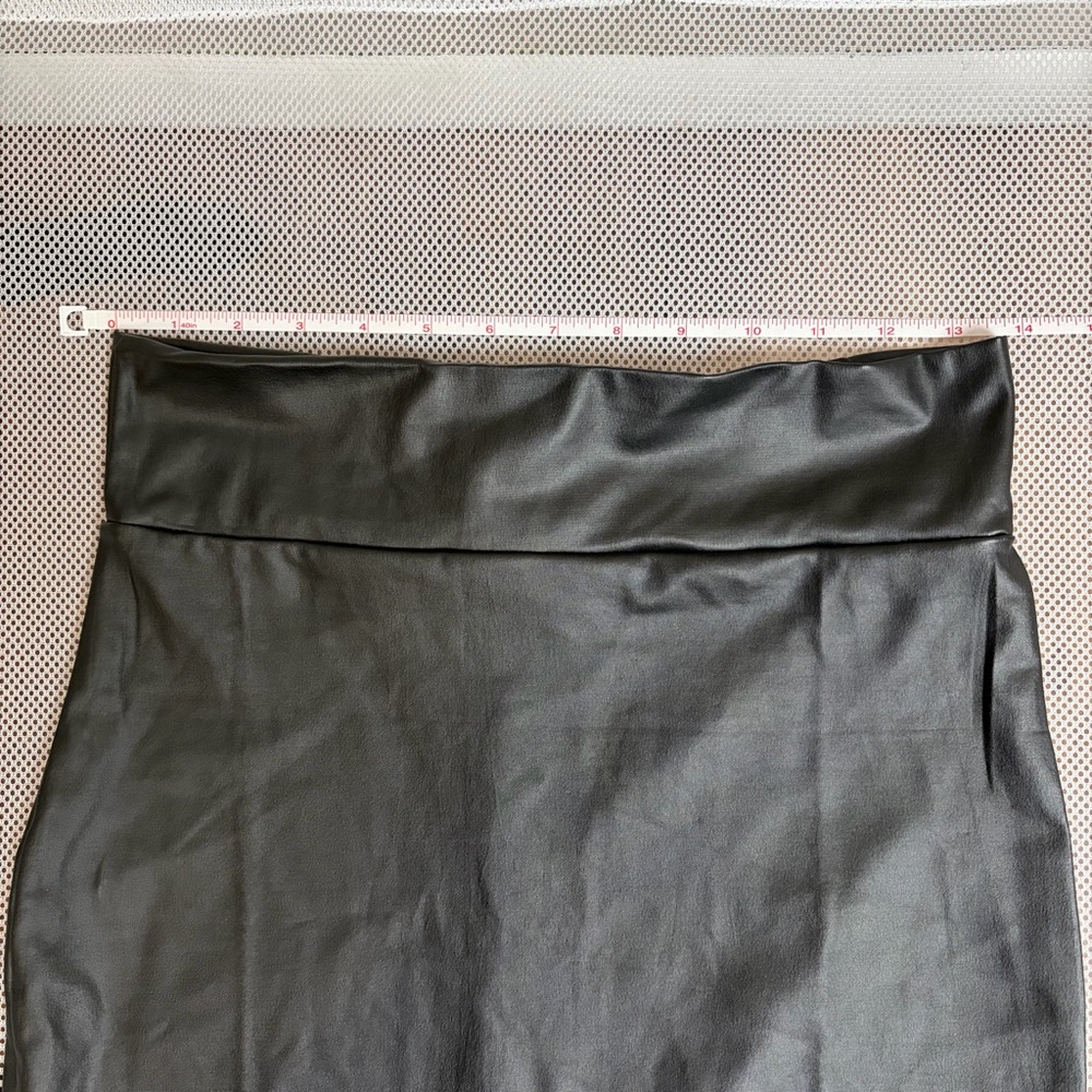 SIMLU Black Faux Leather Midi Pencil Skirt Very Stretchy High Waist Office M EUC - Picture 10 of 15